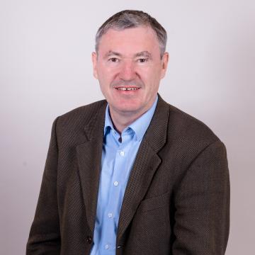 Dr. Gerd Janson